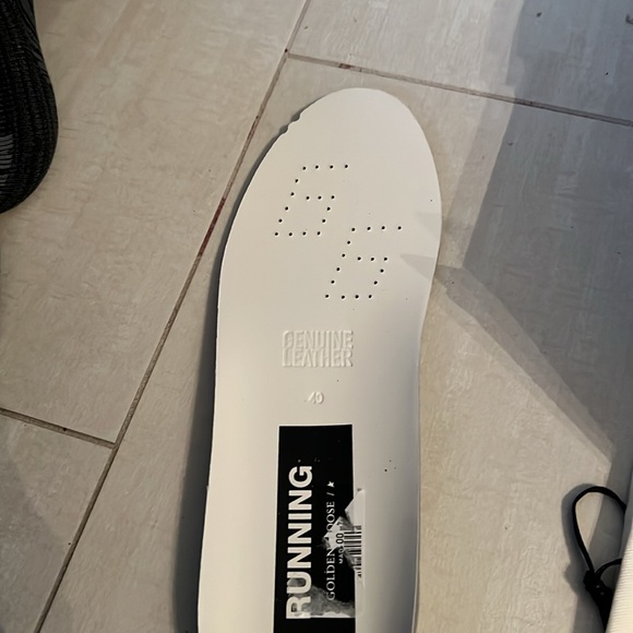 Brand new golden goose running sole sneakers - Picture 8 of 9